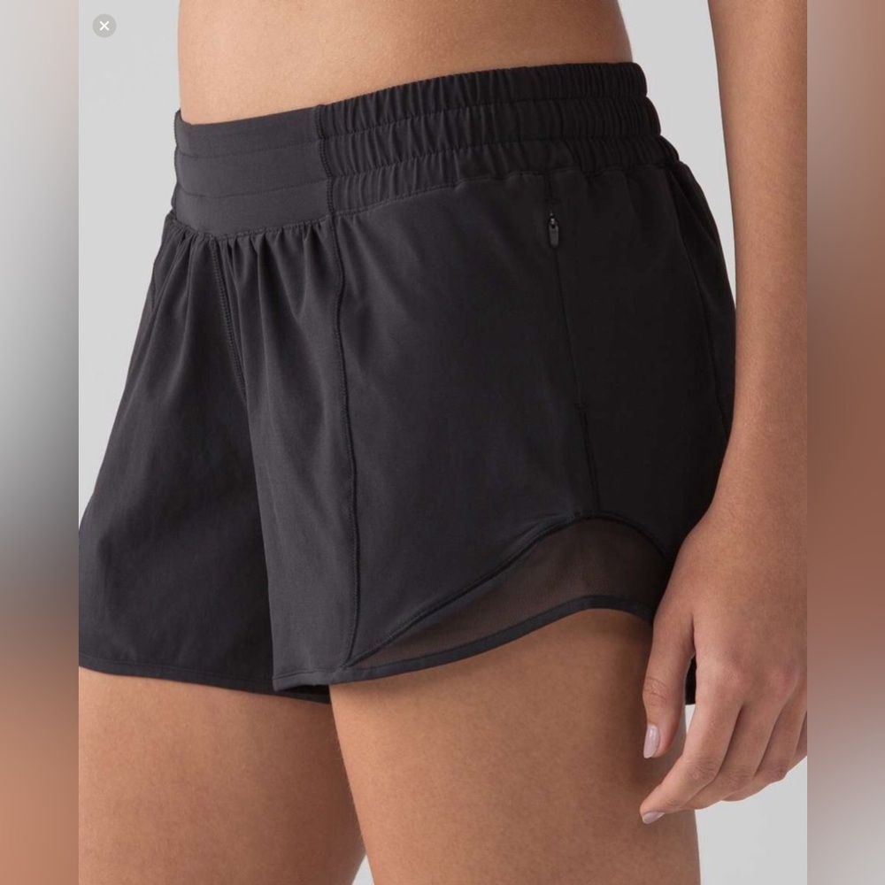 🌼Lululemon Hotty Hot Short II *Long 4" Black Size 4
